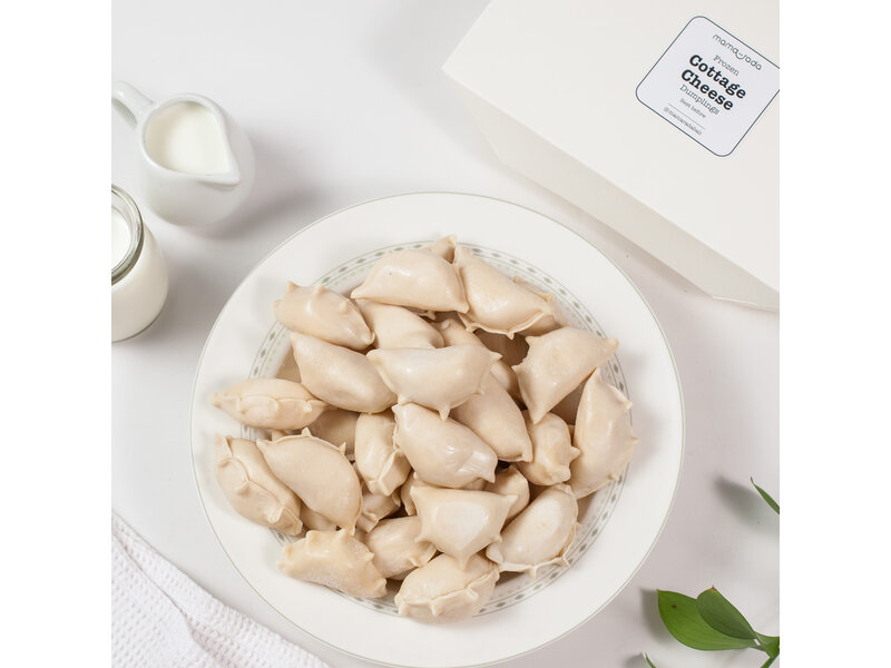 Vareniki dumplings with potato and caramelized onion